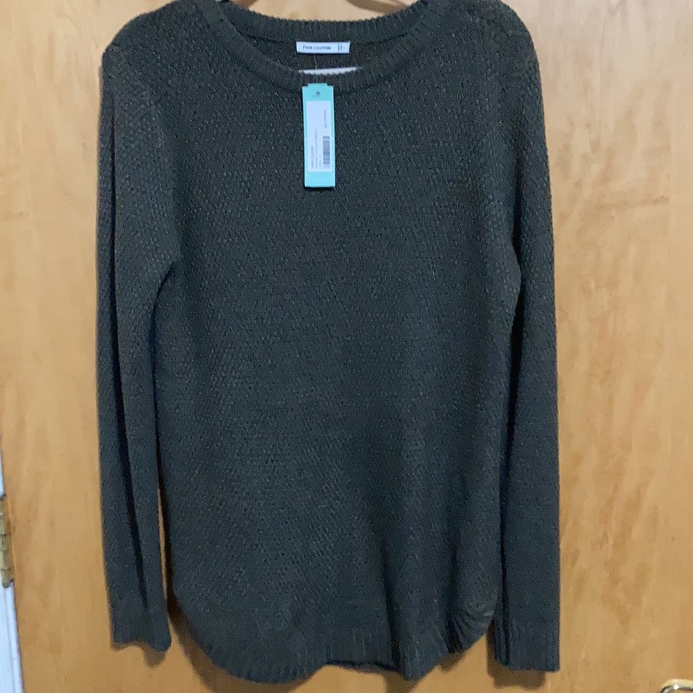 NWT - PINK CLOVER - LARGE